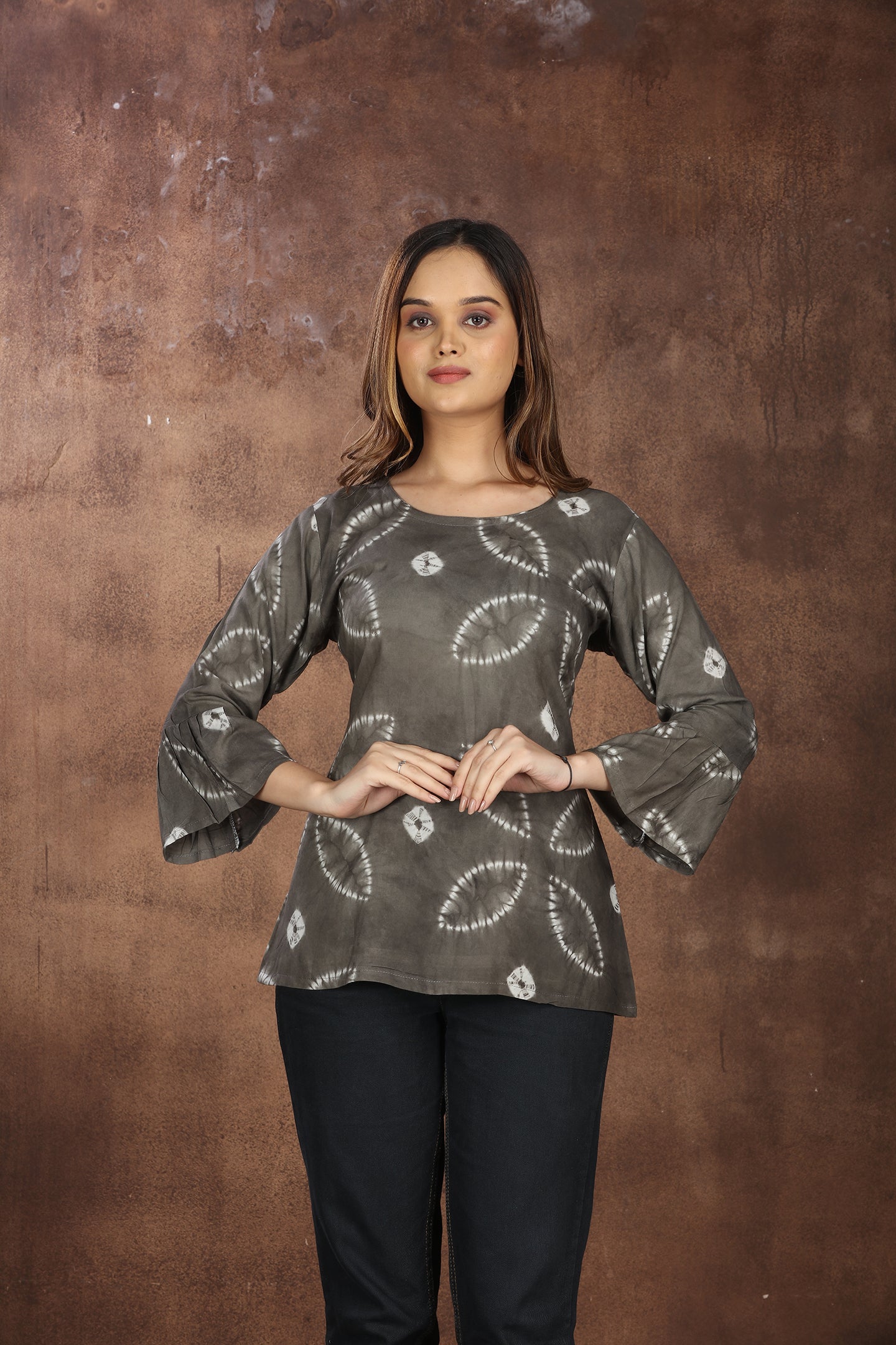 SAHORA Women grey tiedye shibori Top