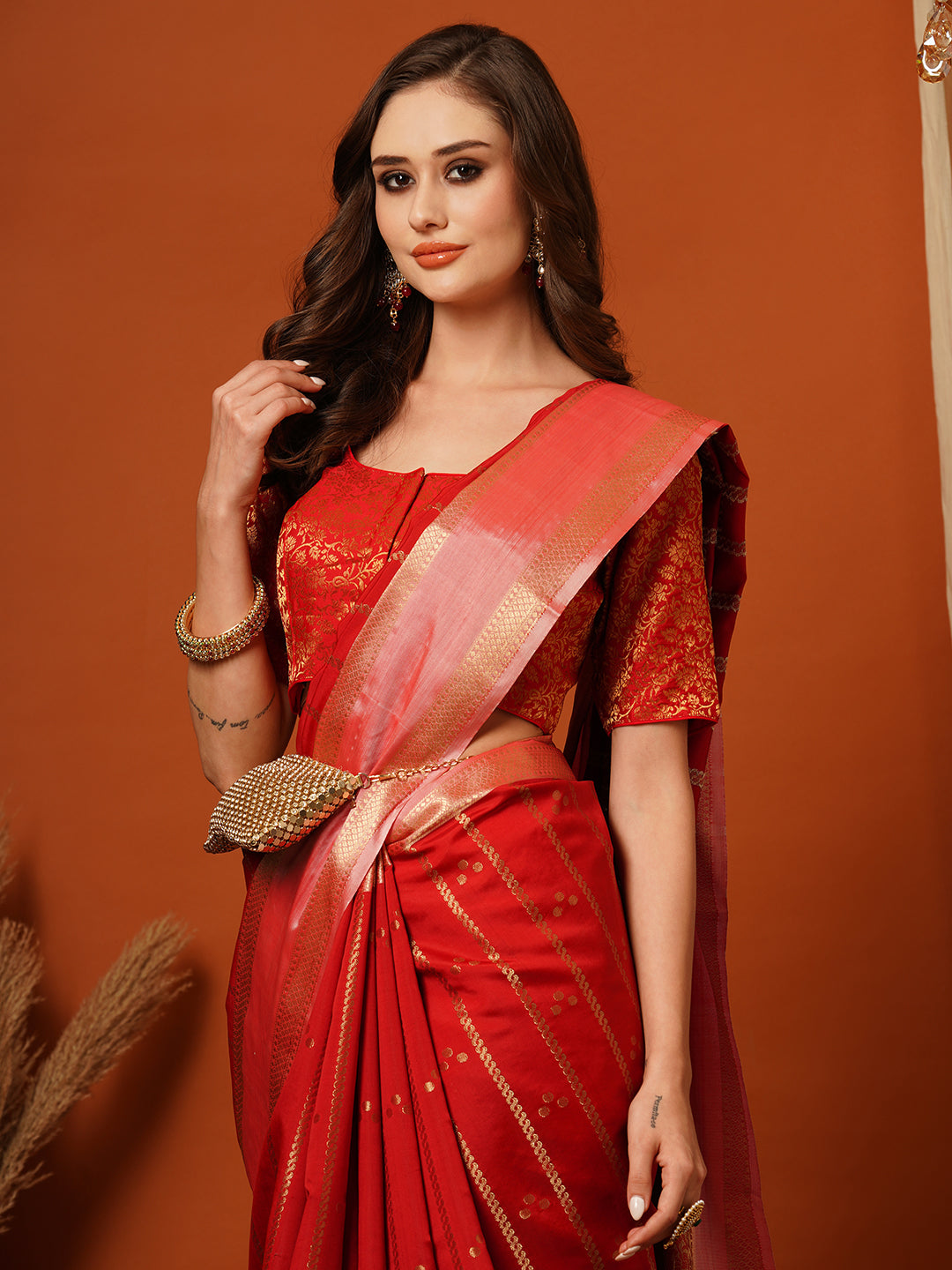 Women's Handloom red striped saree with Zari Border