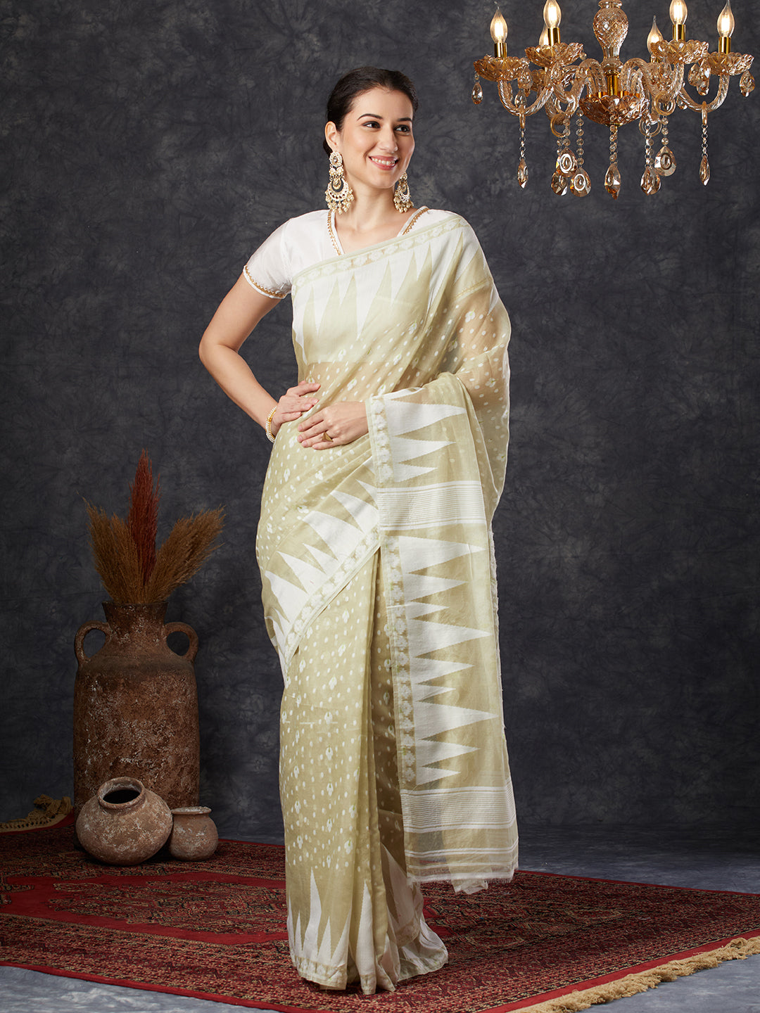 Women's Handloom Cotton Dhakai Jamdani Beige Saree with white Border