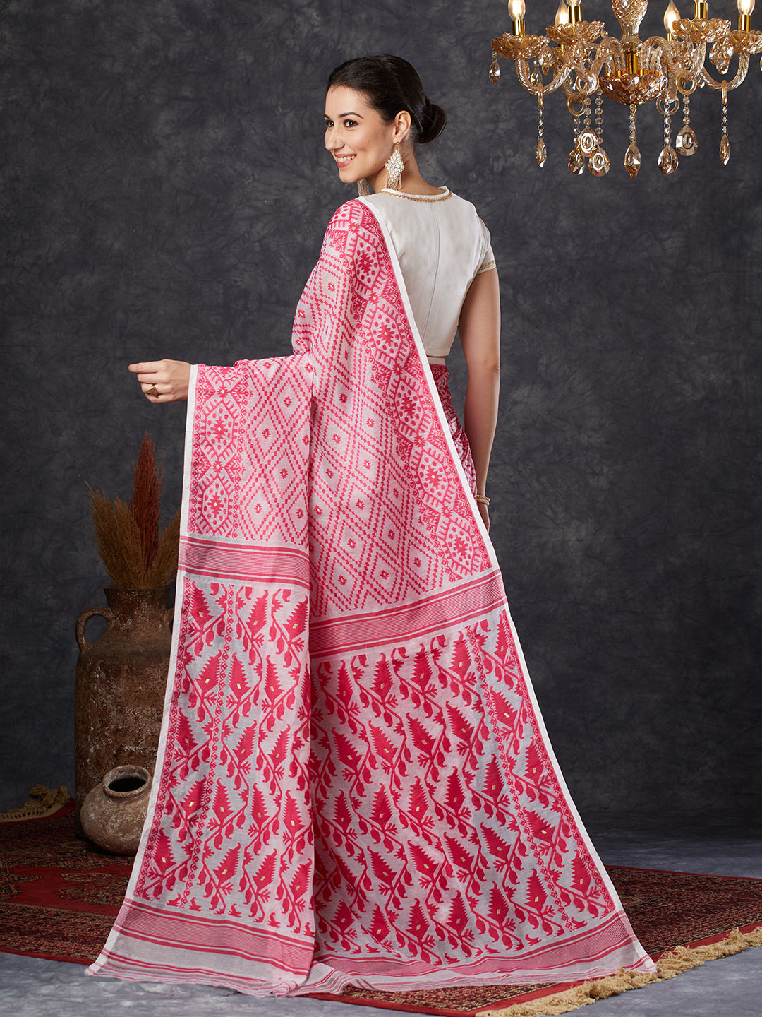 PAROKSH Women's Handloom Cotton Dhakai Jamdani pink Saree with geometric Border