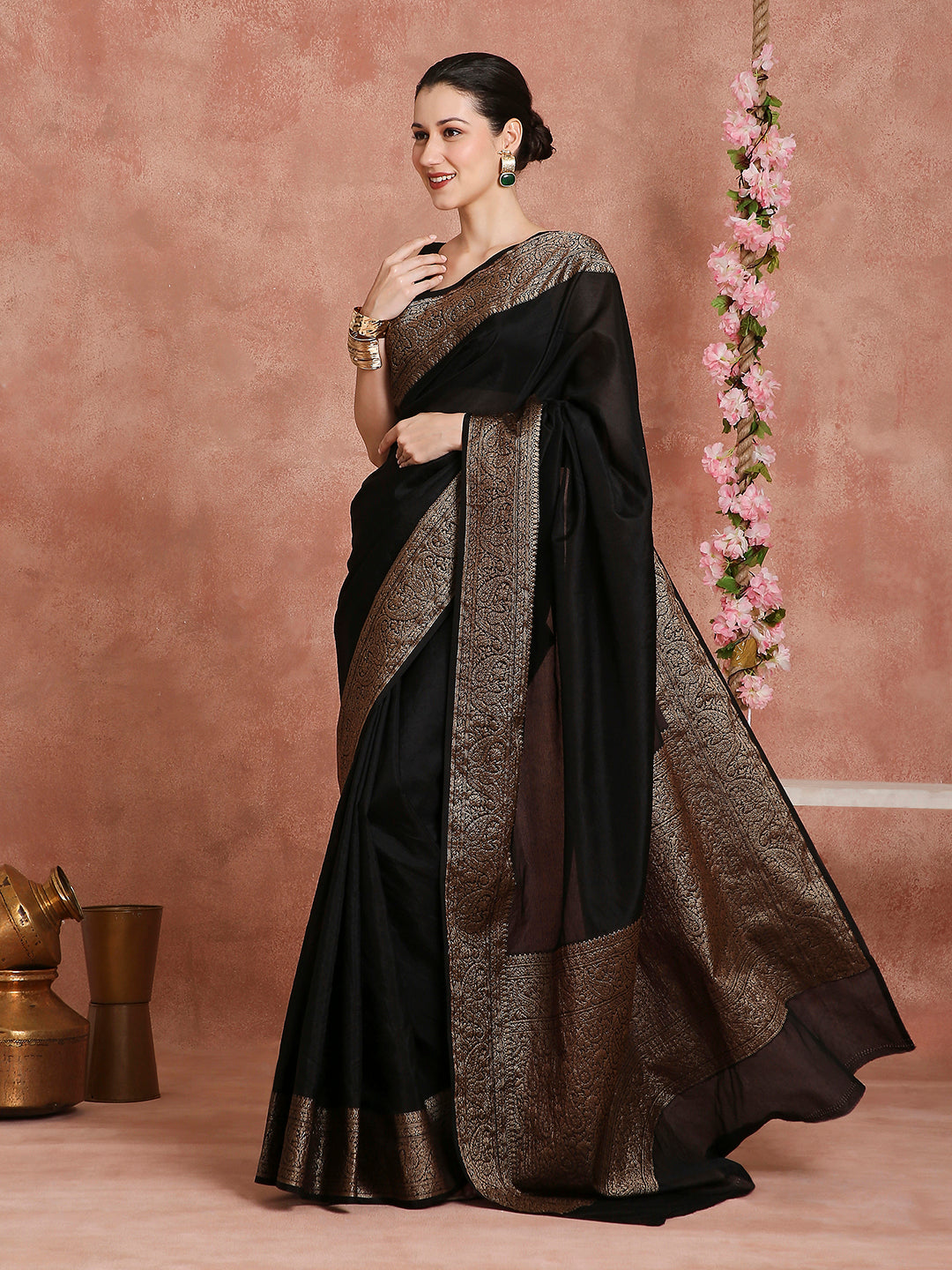 Womens's Handloom Kora Tissue Woven Black saree with zari pallu