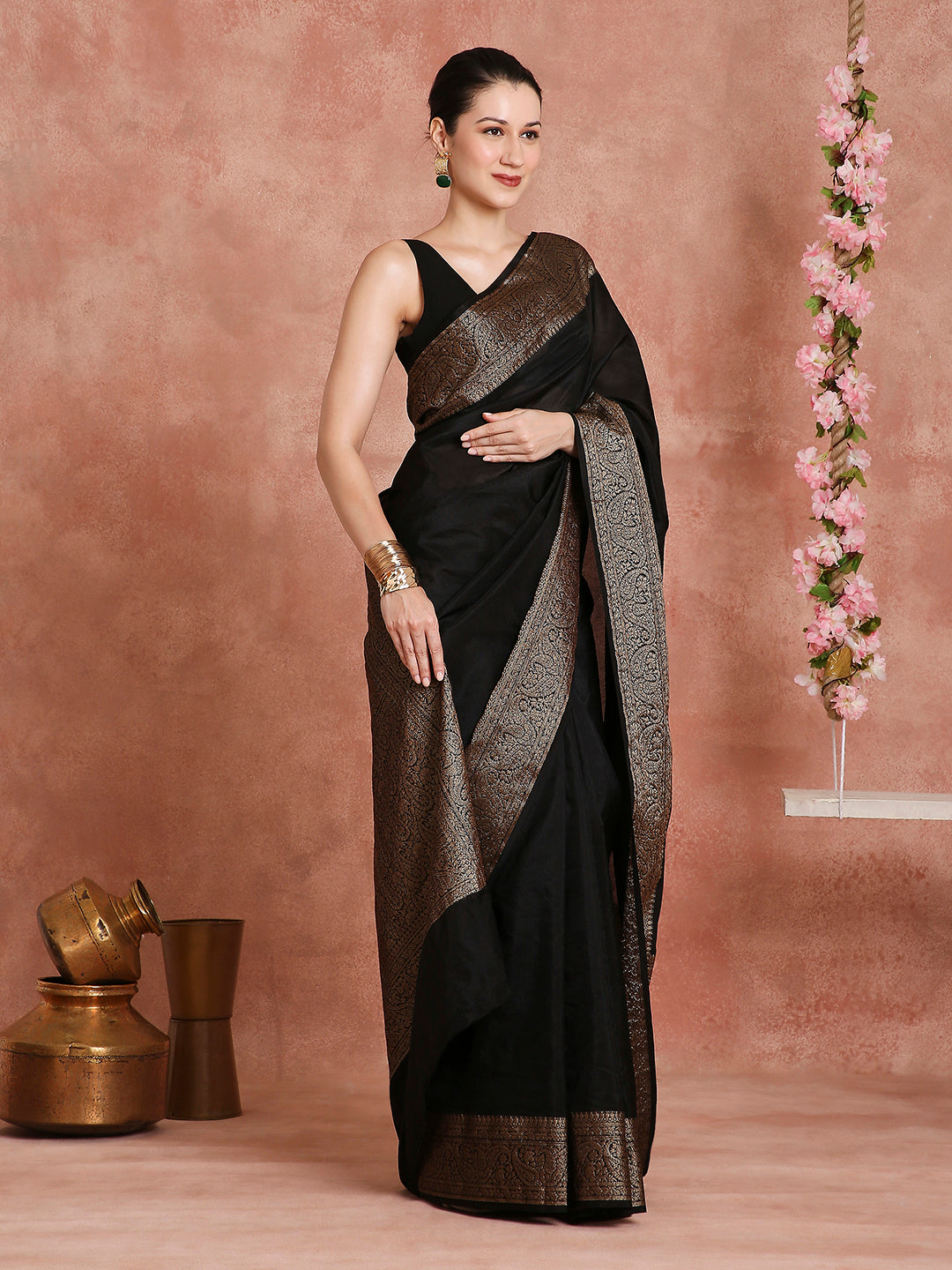 Womens's Handloom Kora Tissue Woven Black saree with zari pallu