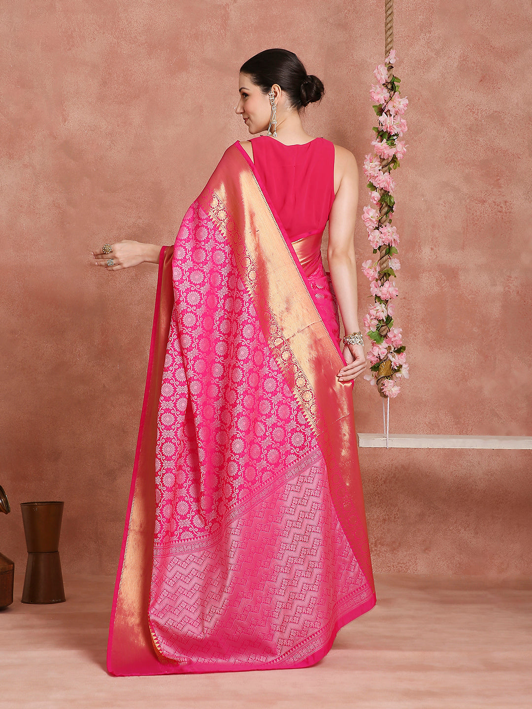 Womens's Handloom Kora Tissue Woven Silver saree with zari pallu