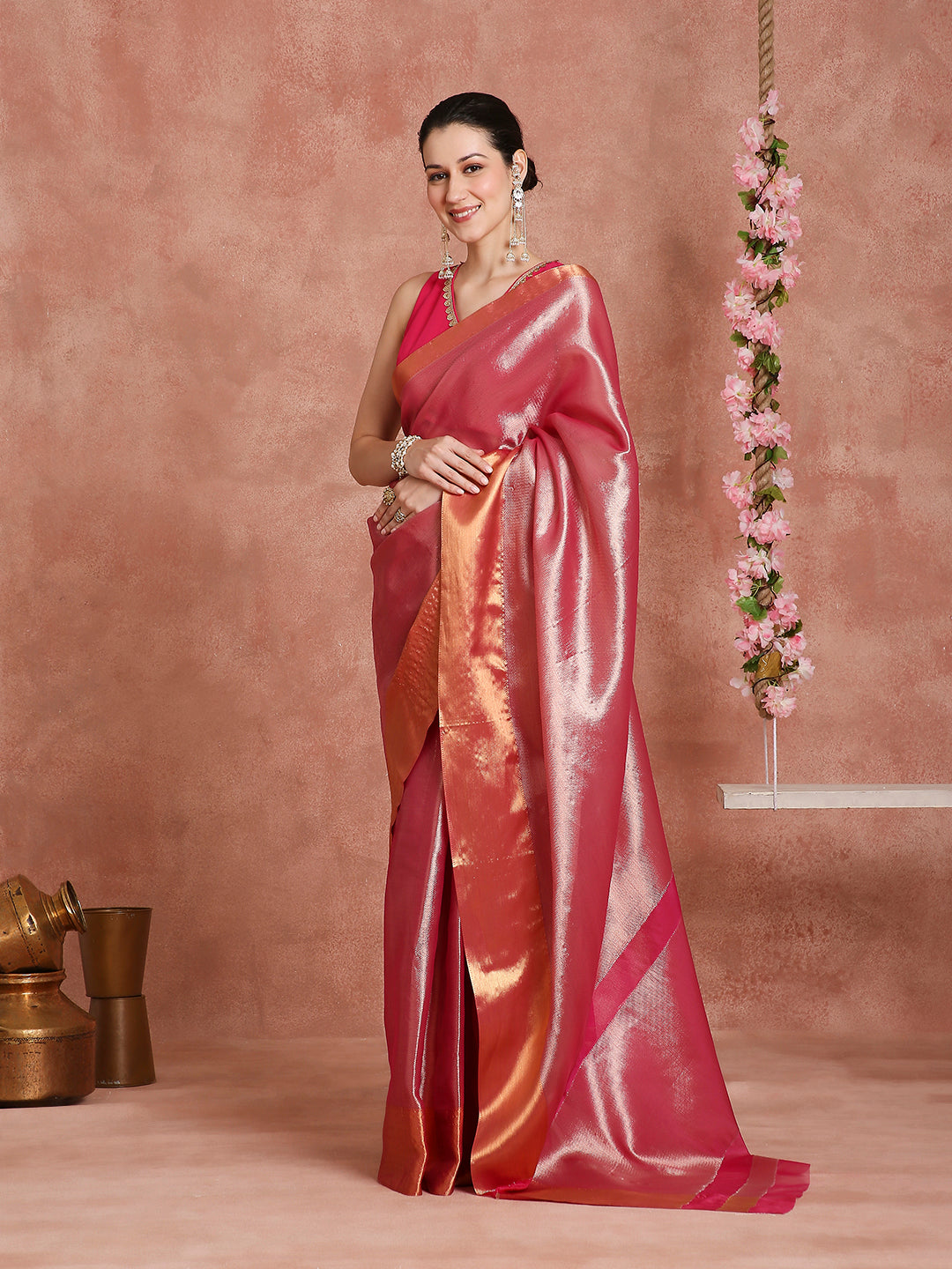 Womens's Handloom Kora Tissue Woven Pink Floral saree with zari pallu