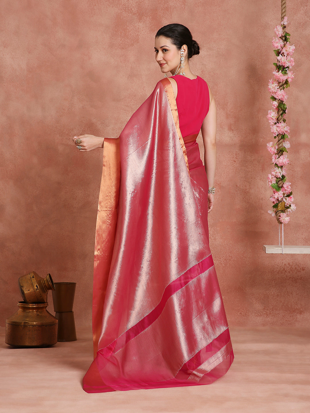 Womens's Handloom Kora Tissue Woven Pink Floral saree with zari pallu