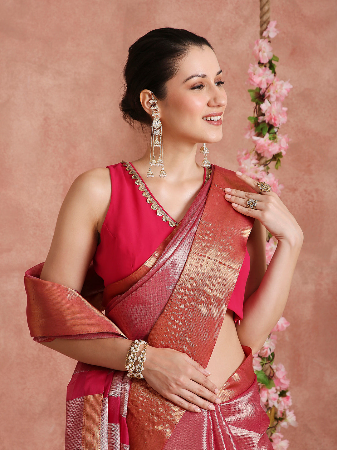 Womens's Handloom Kora Tissue Woven Pink Floral saree with zari pallu