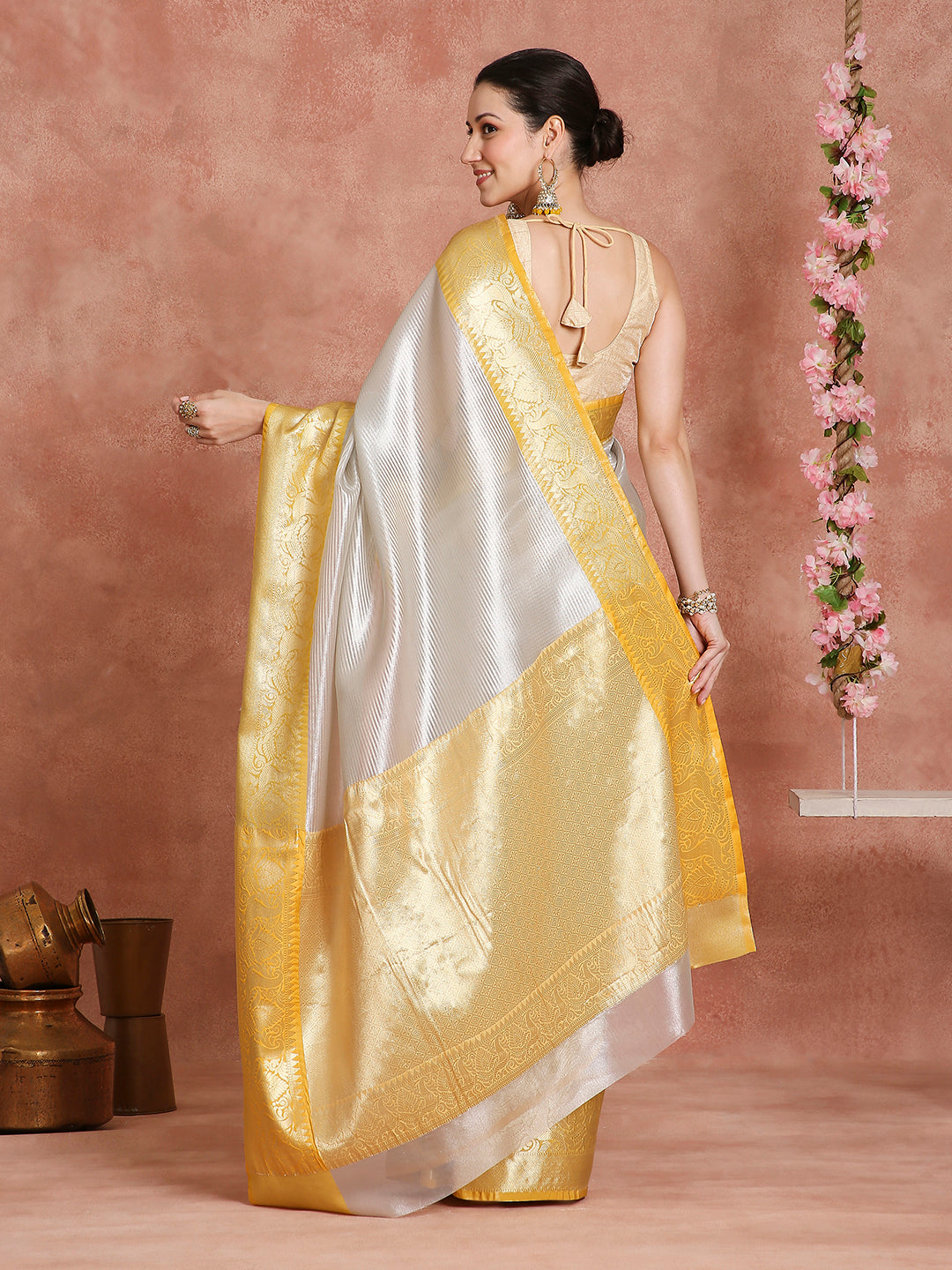 Womens's Handloom Kora Tissue Woven Silver saree with zari pallu