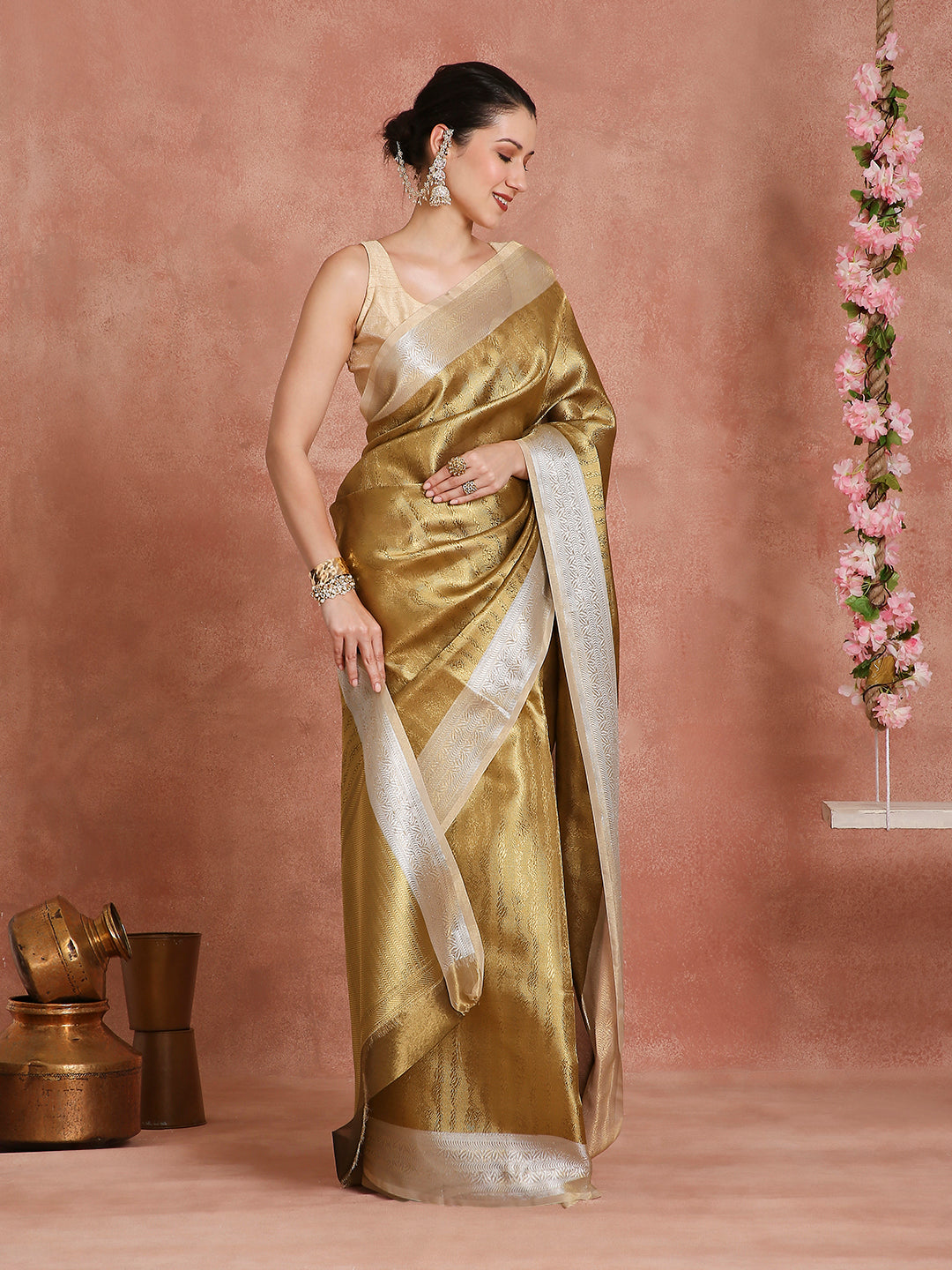 Womens's Handloom Kora Tissue Woven Pink saree with zari pallu