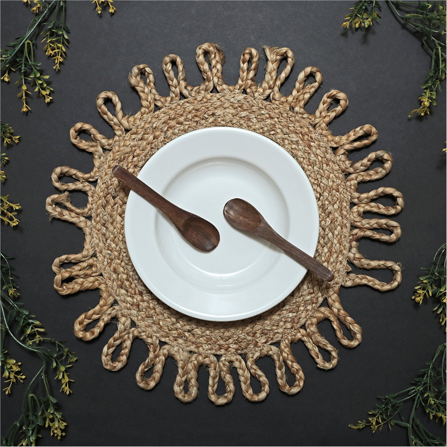 Set Of 2 Brown Braided Round Jute Table Placemats