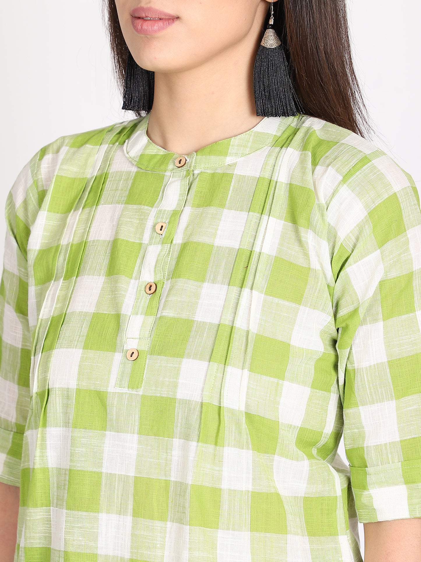 Resha Women Printed Straight Kurti