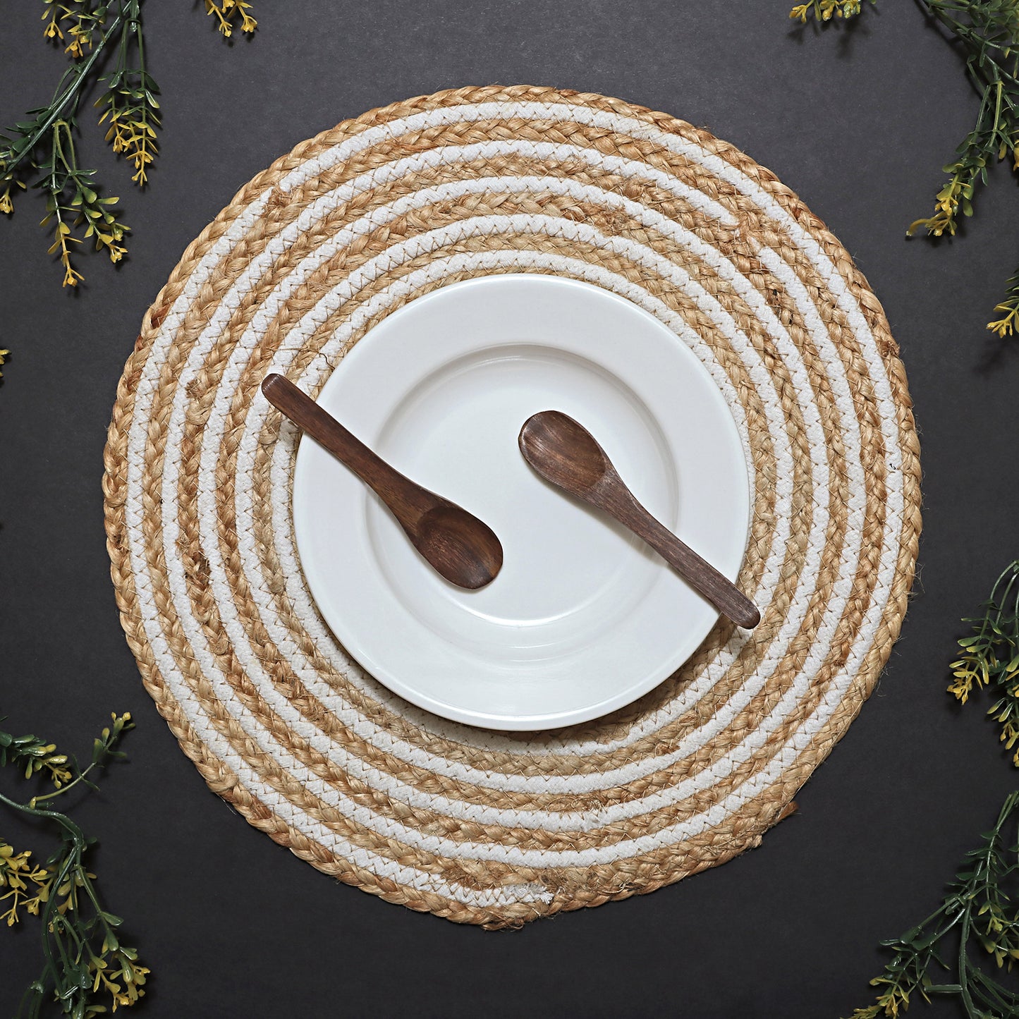 Set Of 4 Brown Braided Round Jute Table Placemats