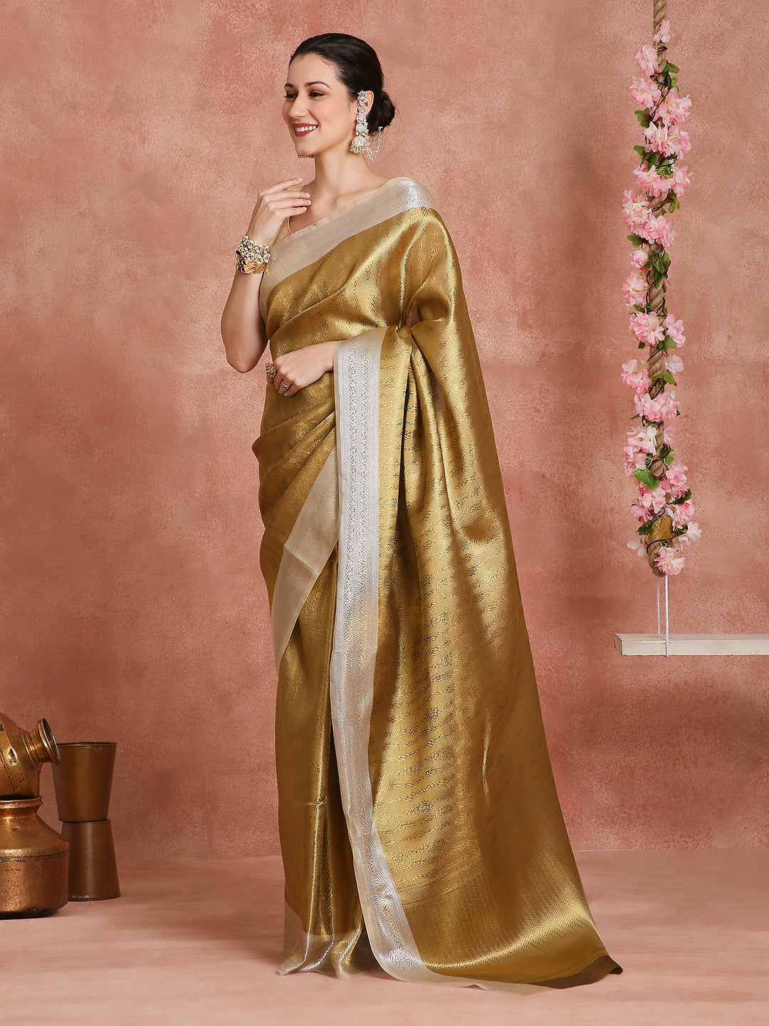 Womens's Handloom Kora Tissue Woven Pink saree with zari pallu