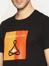 Men's printed round neck black t-shirt